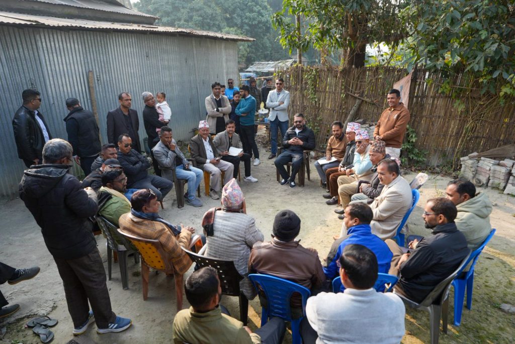 झापाका स्थानीय समस्याबारे जनप्रतिनिधि र व्यक्तित्वसँग बालेनको छलफल